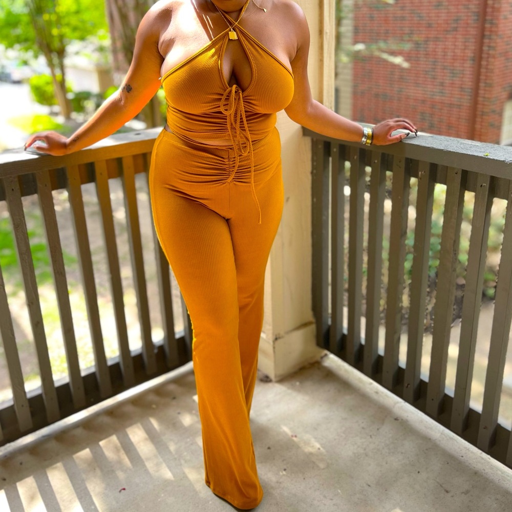 Ribbed Multi-Way Halter Ribbed Set - Picture 3 of 3